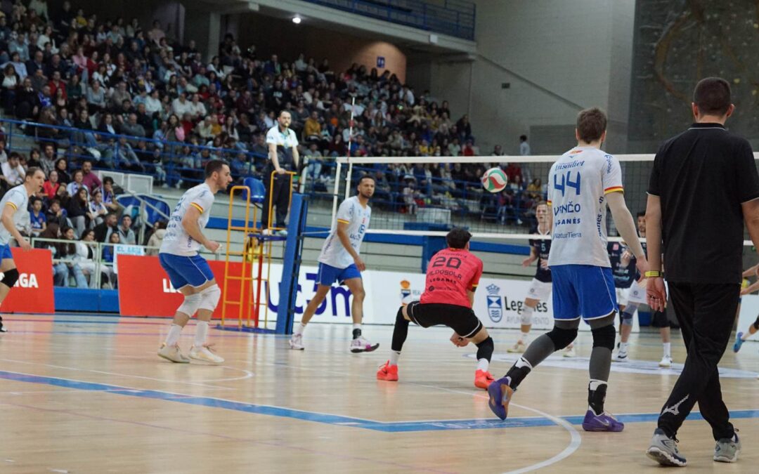 EL UC3M Leganés cede ante Cisneros, pero tiene dos finales por delante